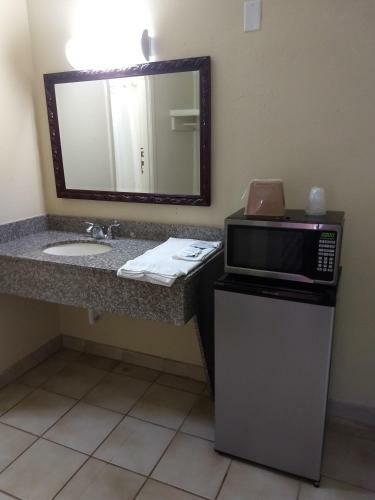 Posada Express Inn
