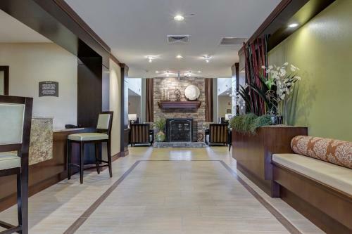 Hotel Staybridge Suites St. Louis-westport
