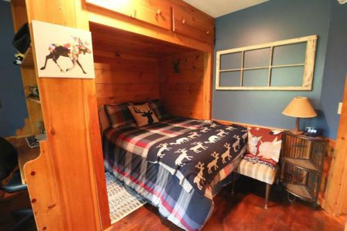Reed Hill Cabin