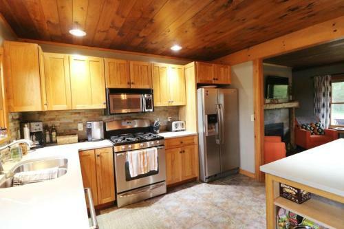 Reed Hill Cabin