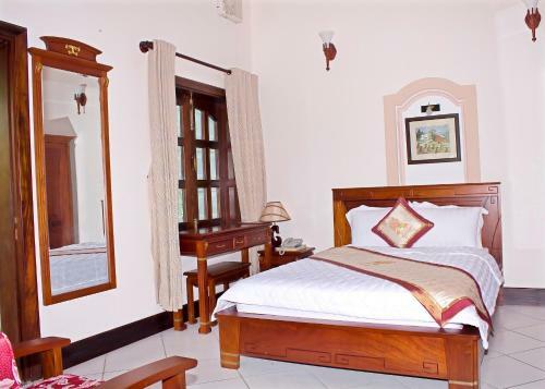 Hotel Gold Rooster Resort