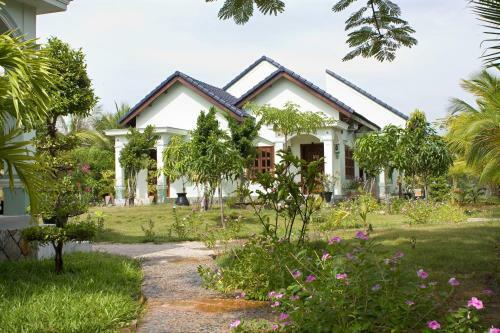 Hotel Gold Rooster Resort