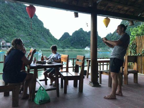 Lodge Phong Nha Coco House