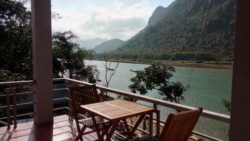 Phong Nha River House