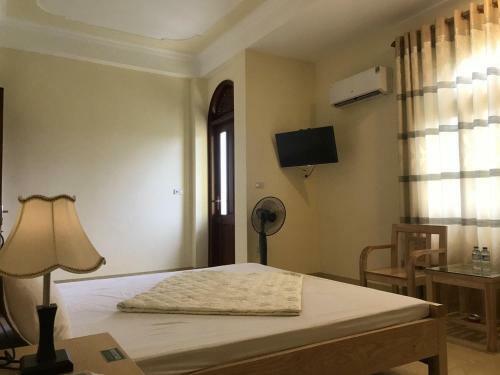 Ha Long Hotel