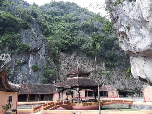 Vietnamese Ancient Village- Lang Viet Co Hotel