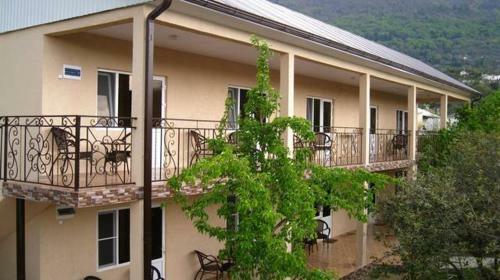 Hostal Guest House Mihalych