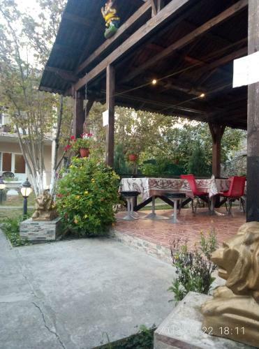 Hostal Guest House Mihalych
