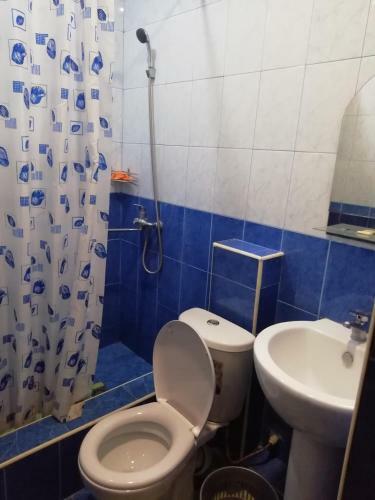 Hostal Ado Guest House