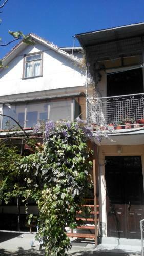 Hostal U Morya Guest House