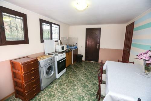 Hostal Guest House U Morya