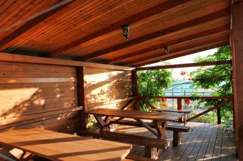 Kashtak Cottages
