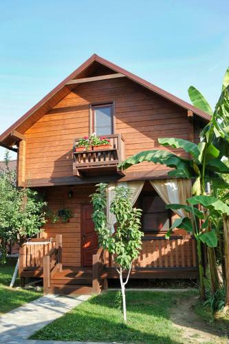 Kashtak Cottages