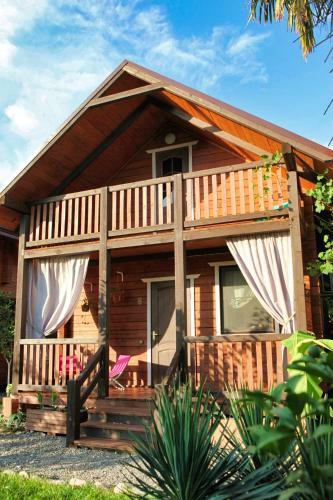 Kashtak Cottages