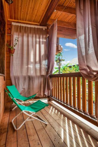 Kashtak Cottages