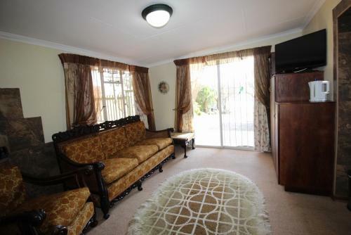 Hostal Waterfront Guest House