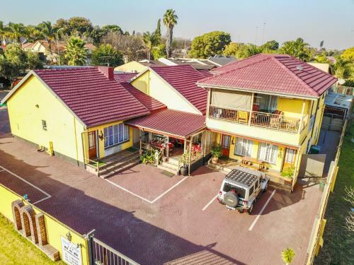 Hostal Marle' Lodge Bed & Breakfast