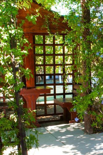 Hostal Sunrose Group Of Guesthouses