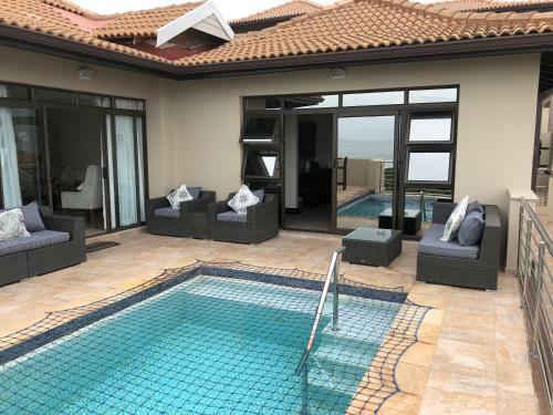 Coral Beach Bed & Breakfast