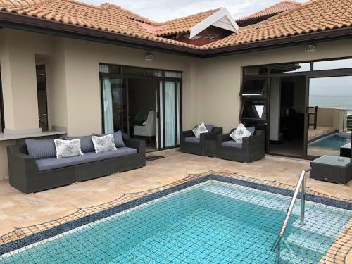 Coral Beach Bed & Breakfast