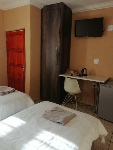 Hostal Kanyane Lodge