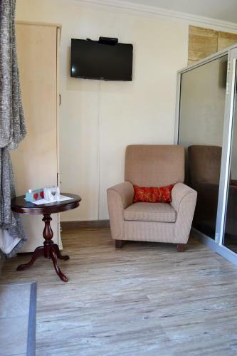 Hostal 96 On Bree Guesthouse