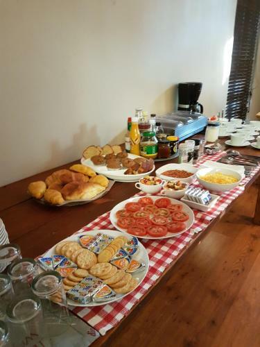 Hostal 96 On Bree Guesthouse