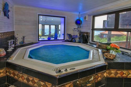 24 Houtbosch Bay Honeymoon Suite With Jacuzzi
