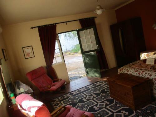 Hostal Van Rhyn Guest House