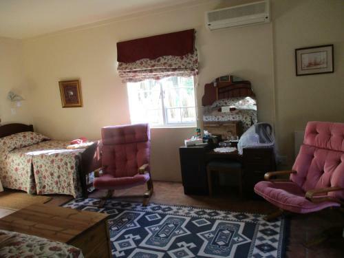 Hostal Van Rhyn Guest House