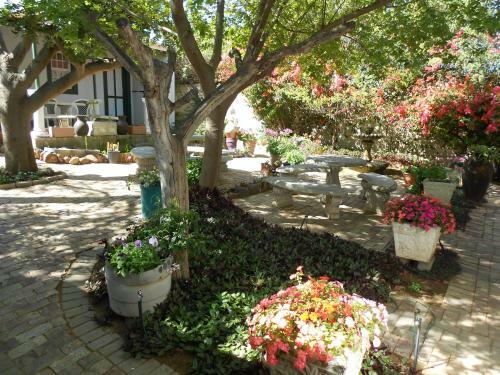 Hostal Van Rhyn Guest House