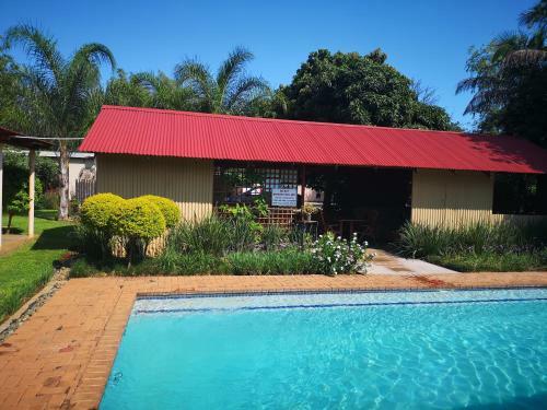 Hostal Africas Eden Too