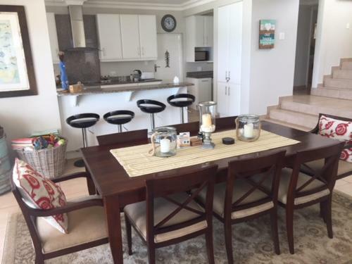 5 Bedroom Beachfront Ksv2 Tinley Manor