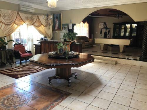 Hostal Style Guest House