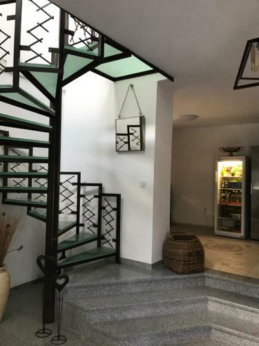 Luxeri�se Villa Mit Bergblick