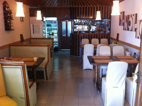 Motel Lunch & Bar