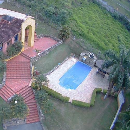 Casa Amarela Em Mairipor� Com Piscina Aquecida