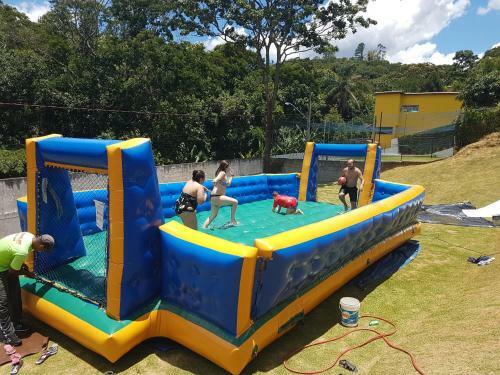Casa Amarela Em Mairipor� Com Piscina Aquecida