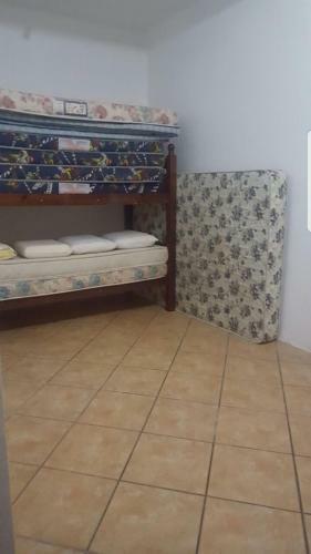 Casa Amarela Em Mairipor� Com Piscina Aquecida