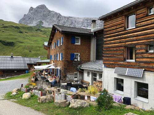 Hotel Berghaus Sulzfluh