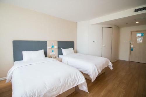 Hanting Hotel Liaocheng Guan County Chengxin Square