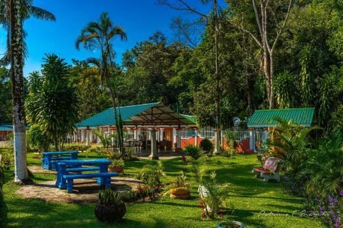 Hotel Centro Turistico Neily