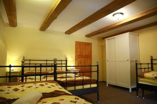 Hostal Z�mek Libou?