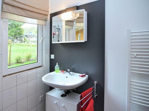 Cozy Holiday Home In Laisa With Private Terrace
