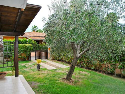 Villa Fondi