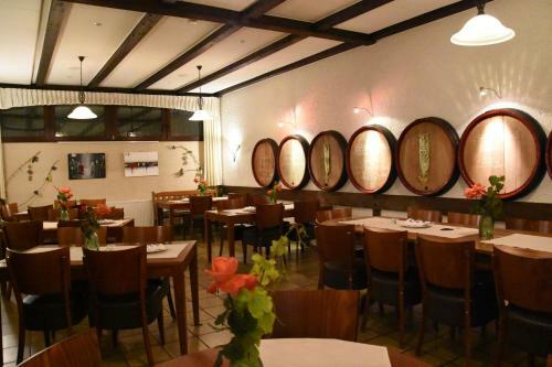 Hotel G�stehaus Wein Im Turm