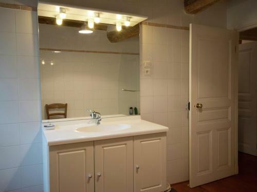 Spacious Holiday Home With Private Swimming Pool In Arfons