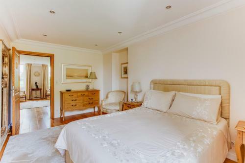 Araujuzon Villa Sleeps 14 Pool Air Con Wifi
