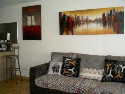 Apartment Roches Brunes