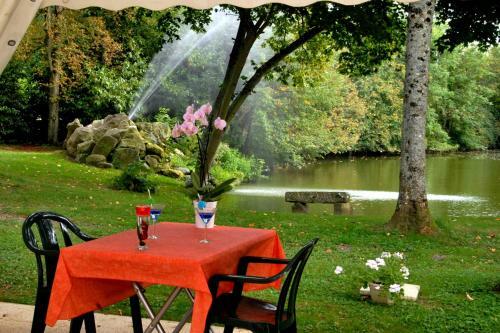 Hotel Logis Hostellerie Le Chatel Nangis